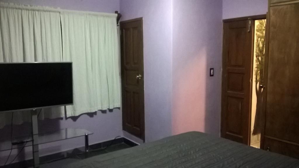 טפוזטלן Posada Paraiso חדר תמונה
